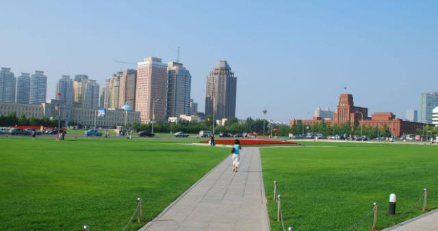 两城仅相距100多公里，但坐火车却要18个小时，知道是哪吗？休闲区蓝鸢梦想 - Www.slyday.coM