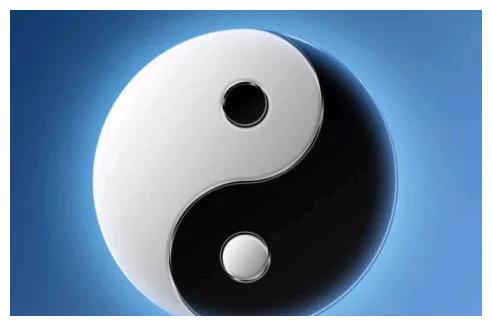 太极图,据说是宋朝道士陈抟所传出,原叫《无极图》