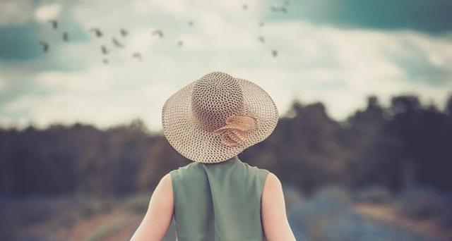 心理测试:选出您认为最美的背影,测出您的贵人是谁?