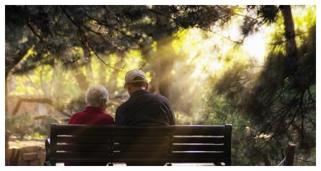 男子车祸重伤,妻子放弃治疗,哥哥垫钱救弟弟却被寒了心休闲区蓝鸢梦想 - Www.slyday.coM 男子车祸重伤,妻子放弃治疗,哥哥垫钱救弟弟却被寒了心休闲区蓝鸢梦想 - Www.slyday.coM