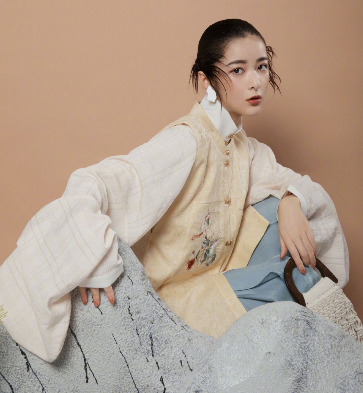 《长江七号》的徐娇如今已经长大,汉服造型惊艳众人!_高清图集_新浪网