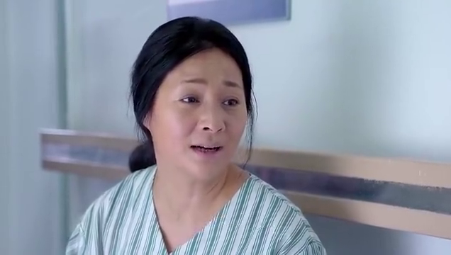 翻译官:乔菲翻看家阳的书,发现了晓华的纸条,看完整个人都愣了