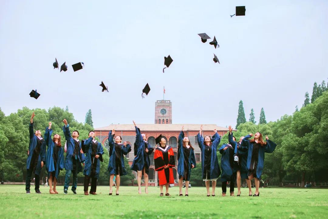 清华大学2021年研究生毕业典礼