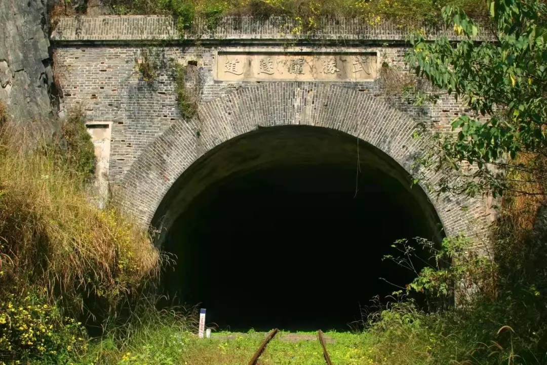 行走河南读懂中国楚塞三关隘云峰入望重义阳三关鸡公山