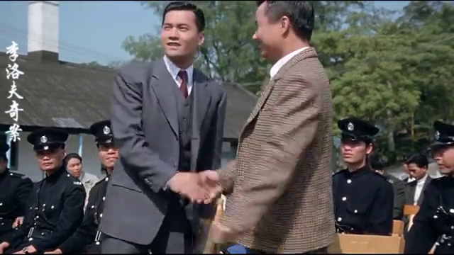 李洛夫奇案:英勇警探立功受勋,反派大佬开始策划反击