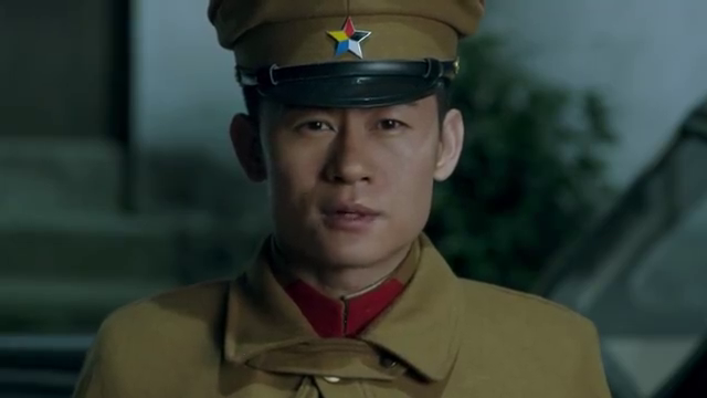 01:56 义海:顾兆礼景世琛二人逃脱,兆礼回想自己没能救出名字悔恨不已