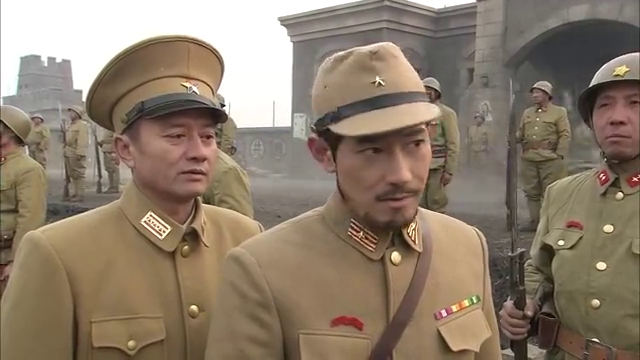 为您推荐: 铁道游击队:岗村你不是良民,刘洪我是王强表哥,你想干啥