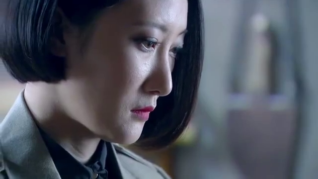 狐影:鬼子间谍对女子逼问,雷震突然反常相信莉娜是间谍