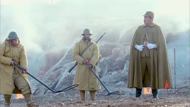 工兵最喜欢的排雷方式,像压路机一样的排雷车