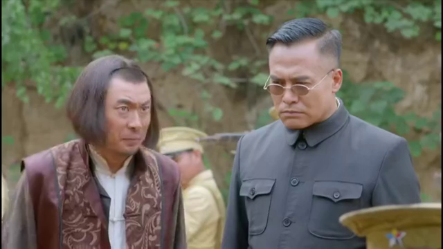 大刀记四儿抓老百姓当盾牌威胁梁永生不敢开枪心可真狠