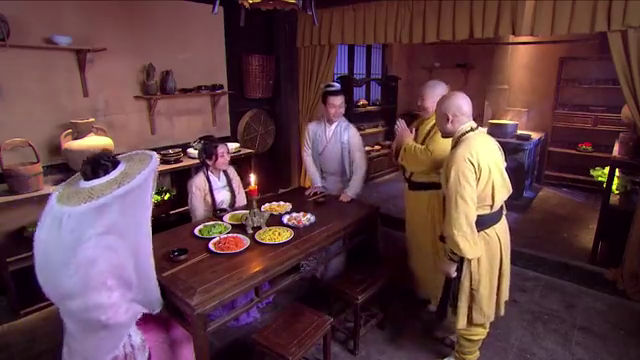仙侠剑:三人寺院用斋,书生卖弄文采,惹美女芳心