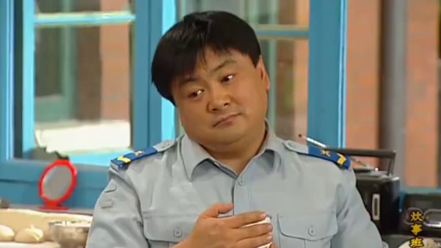 炊事班的故事:炊事班批斗会改感人会,胖洪痛哭流涕