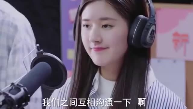 黄评委这样评价他,全场都为他鼓掌 为您推荐: 同父同母的十姐妹同时