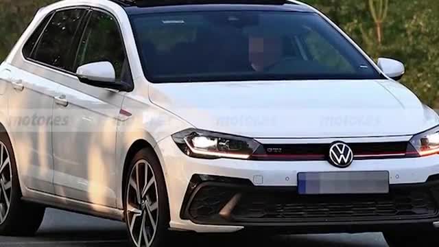 大众新款pologti实车街拍月底发布搭20t引擎