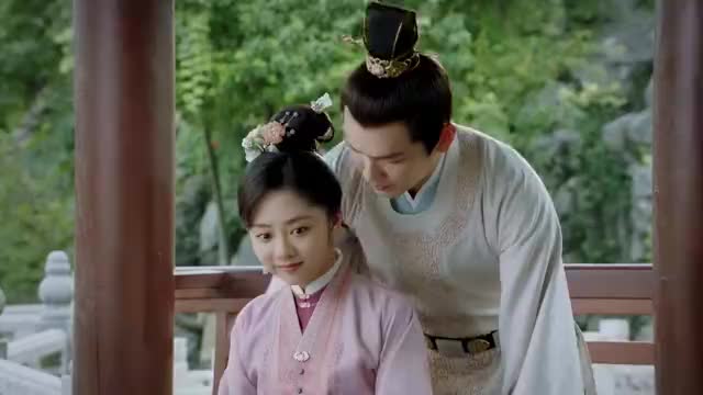 罗十一娘百般请求下徐令宜正襟危坐一曲琴声引得家人驻足倾听