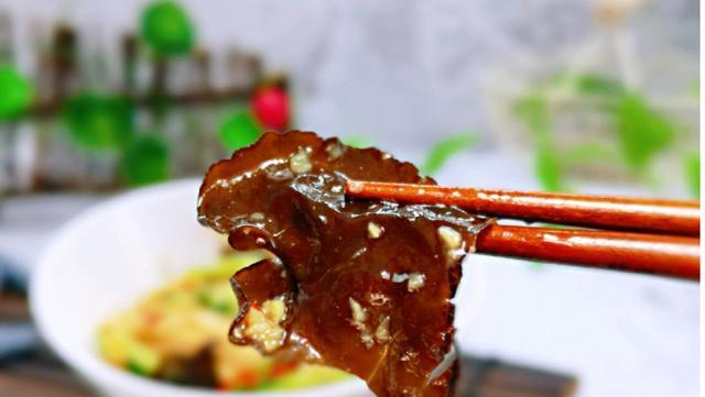 此菜不能隔夜吃,吃一次比吸烟的危害大,不懂就吃亏大了休闲区蓝鸢梦想 - Www.slyday.coM 此菜不能隔夜吃,吃一次比吸烟的危害大,不懂就吃亏大了休闲区蓝鸢梦想 - Www.slyday.coM