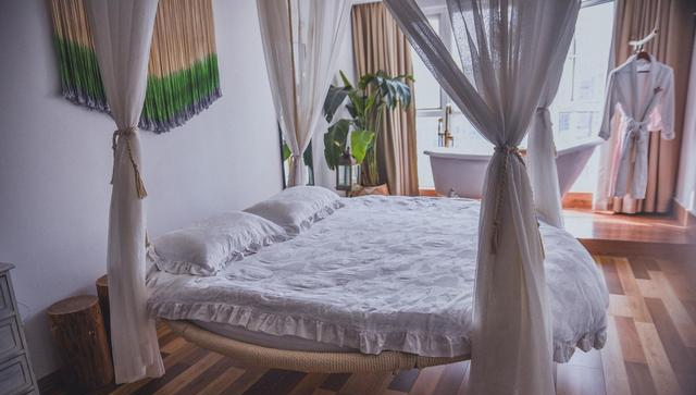 重庆网红波西米亚民宿，浪漫的江景房让人独享一线江景休闲区蓝鸢梦想 - Www.slyday.coM