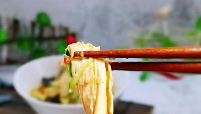 此菜不能隔夜吃,吃一次比吸烟的危害大,不懂就吃亏大了休闲区蓝鸢梦想 - Www.slyday.coM 此菜不能隔夜吃,吃一次比吸烟的危害大,不懂就吃亏大了休闲区蓝鸢梦想 - Www.slyday.coM