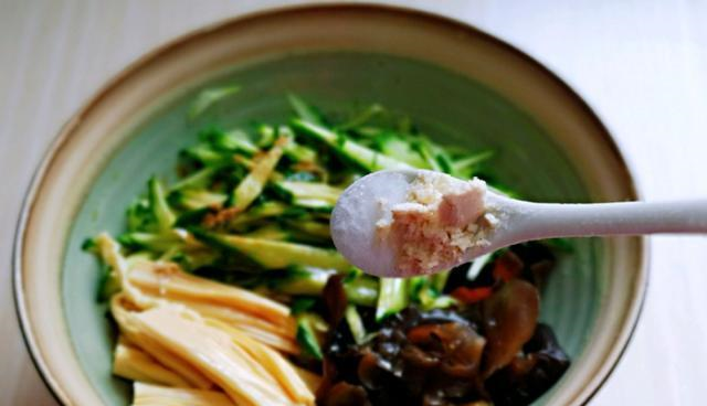 此菜不能隔夜吃,吃一次比吸烟的危害大,不懂就吃亏大了休闲区蓝鸢梦想 - Www.slyday.coM 此菜不能隔夜吃,吃一次比吸烟的危害大,不懂就吃亏大了休闲区蓝鸢梦想 - Www.slyday.coM