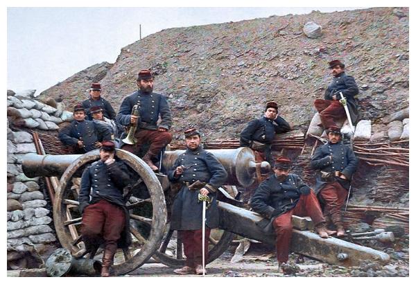 普法战争时的法军炮兵法军在普法战争中的惨败,不得不提一个人:拿破仑