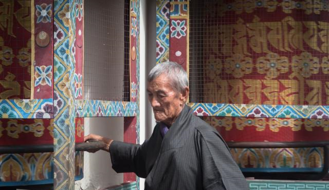 消失的中国“邻国”:连国王禁卫军都被解散,如今被并入到<a href=