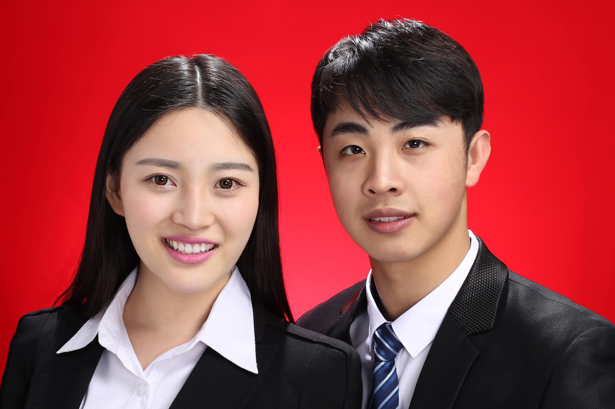 结婚登记照一起变老的决定