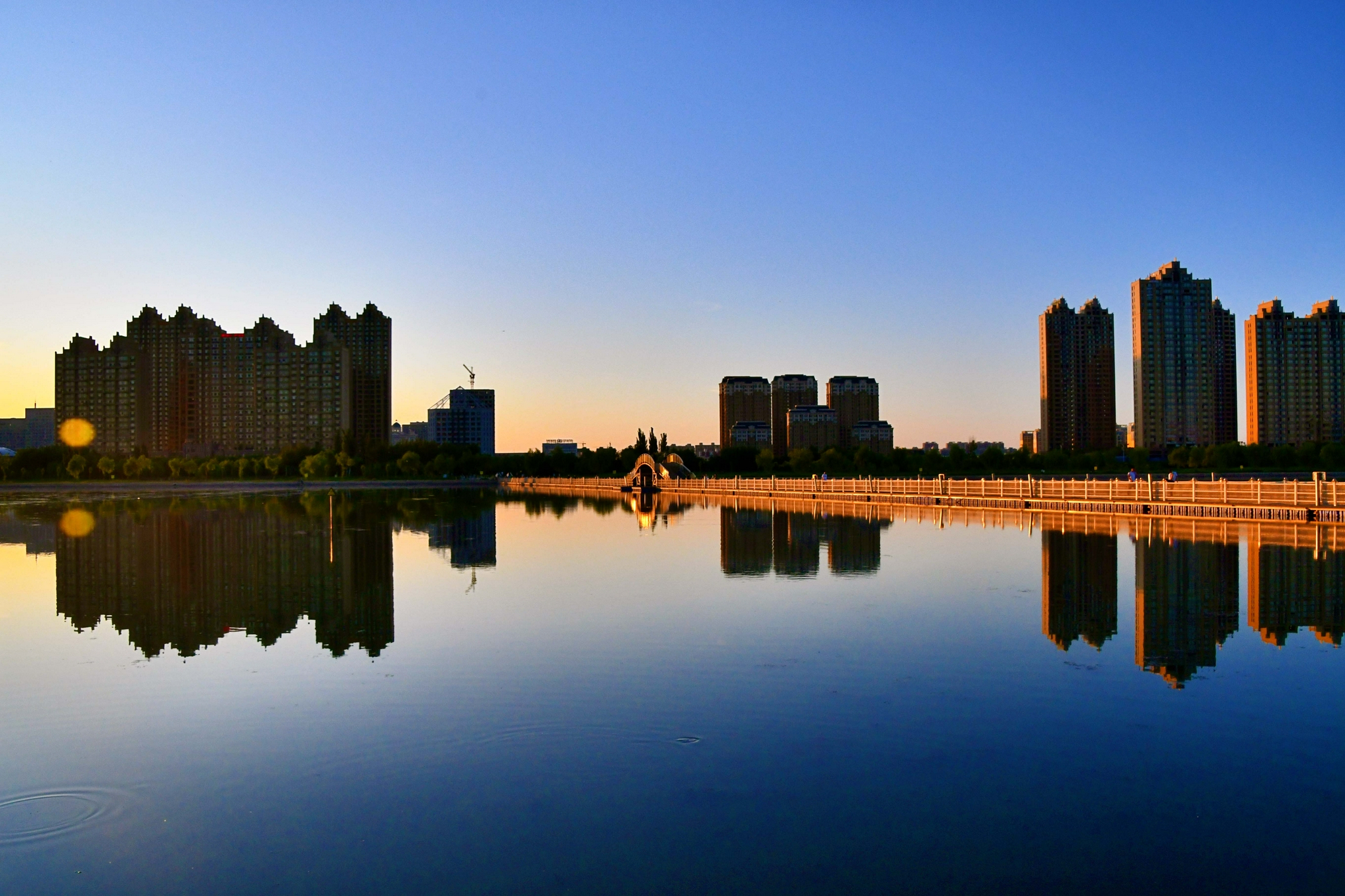 通辽市辽河公园浮桥夜景原创拍摄