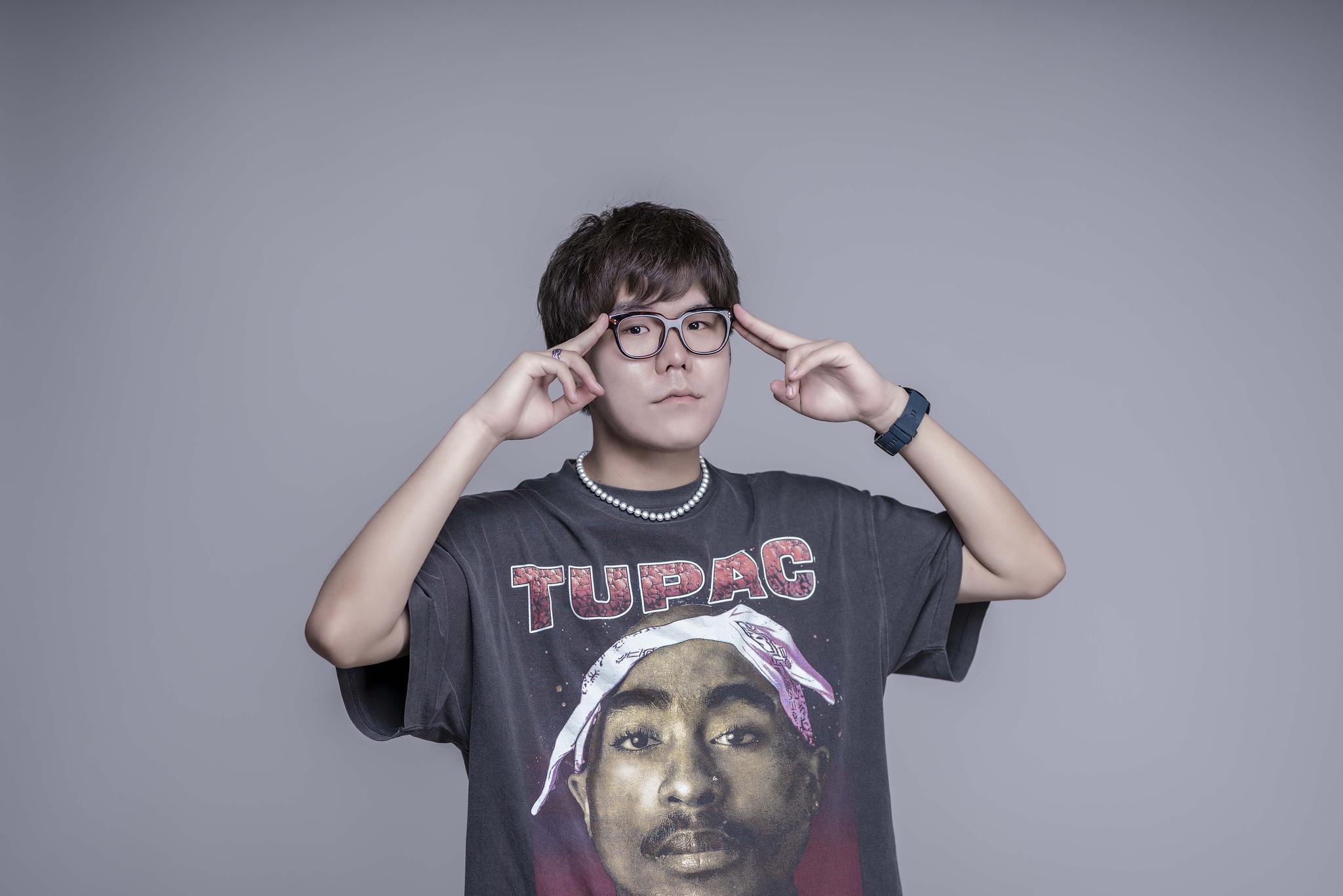 达布希勒图亲自参与ep构思身兼多职展现创造力