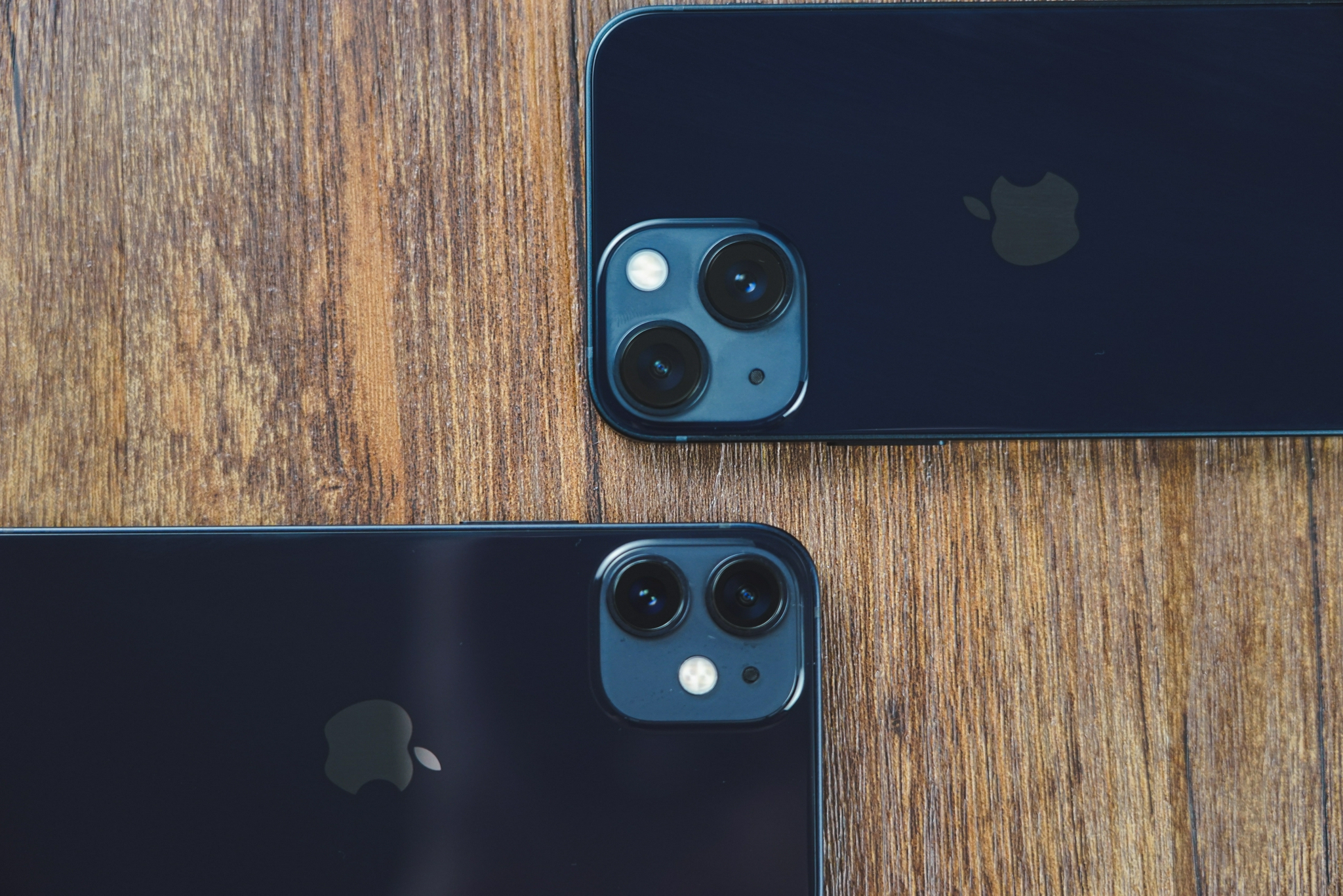 iphone 13 mini图赏:属于"小屏党"的迷你之美|机械|摄像头|广角_新浪