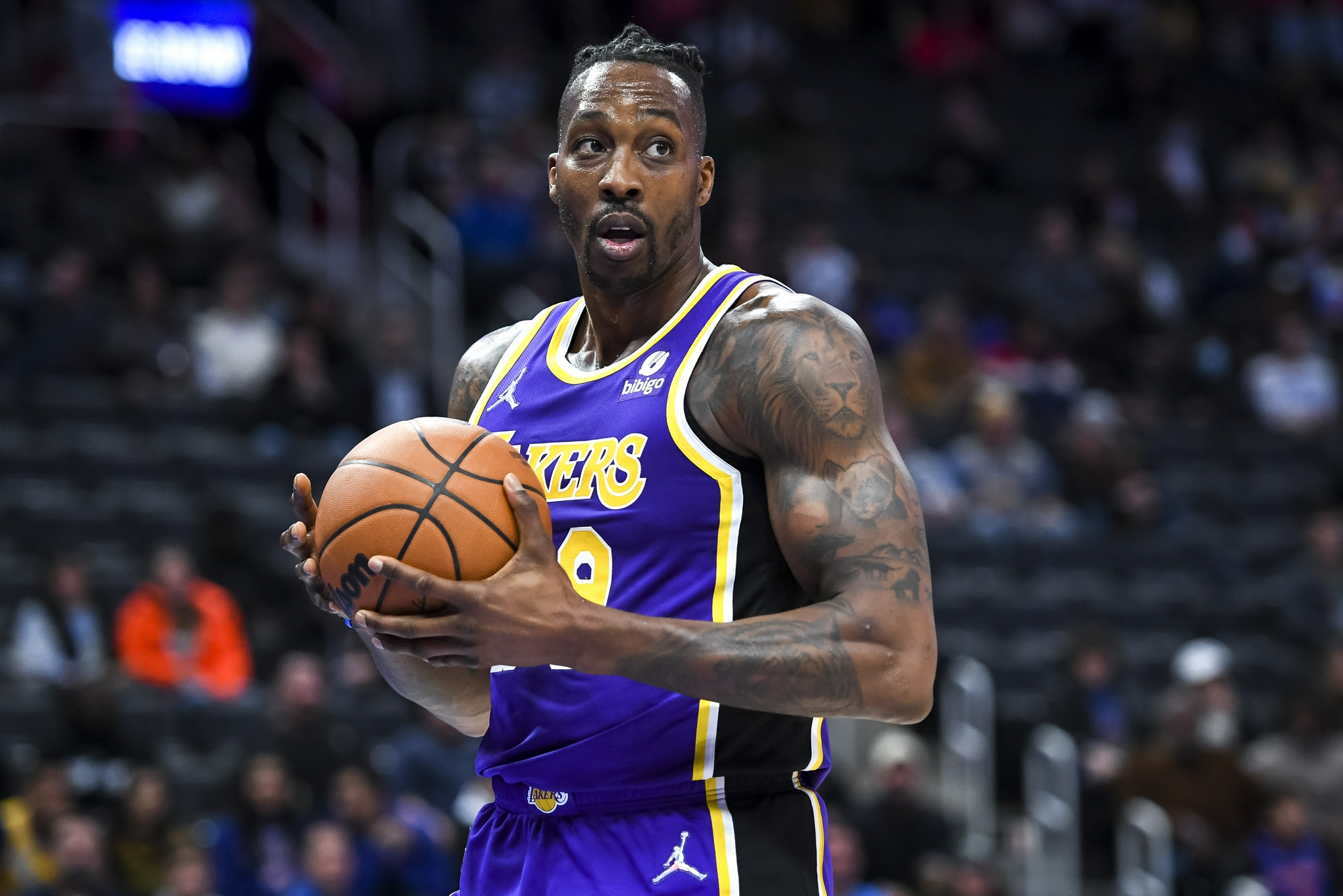 力挺西蒙斯!魔兽霍华德直言:球迷太过苛刻,为他的成长感到骄傲