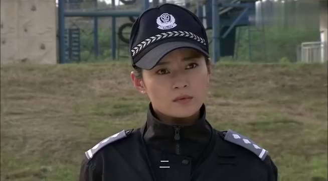 鹰巢之预备警官:姑娘嬉皮笑脸,教官想整她反被她整,太好玩