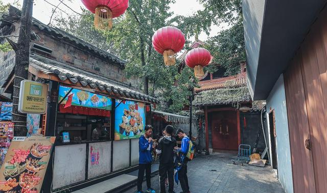 四川最“洋气”城市，红灯酒绿连接石板木门，原来庙宇还能这么玩休闲区蓝鸢梦想 - Www.slyday.coM