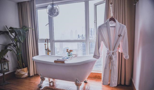 重庆网红波西米亚民宿，浪漫的江景房让人独享一线江景休闲区蓝鸢梦想 - Www.slyday.coM