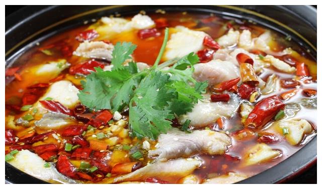 水煮鱼,不能直接下锅煮,牢记1个诀窍,鱼肉不易碎,嫩滑又入味__财经