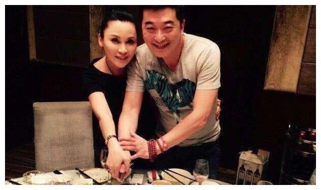 两人都是演员,在一起13年女儿都12岁了,却无人知他们是夫妻?