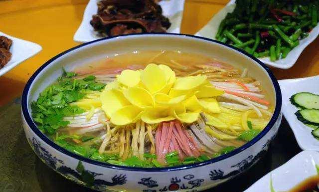 萝卜,最普通不过的食材,到了老洛阳人手里,竟能玩出这么多花样休闲区蓝鸢梦想 - Www.slyday.coM 萝卜,最普通不过的食材,到了老洛阳人手里,竟能玩出这么多花样休闲区蓝鸢梦想 - Www.slyday.coM