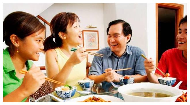 经常不吃晚餐会怎样？医生劝告：虽说能瘦，但这三个后果难以接受休闲区蓝鸢梦想 - Www.slyday.coM