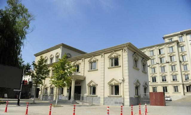满族人口_清朝入关时满族只有20万人口,灭亡时150万,为何暴涨这么多
