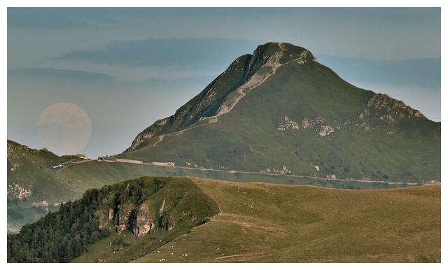 兼山艮 不获其身|艮卦|卦辞|杜门_新浪新闻