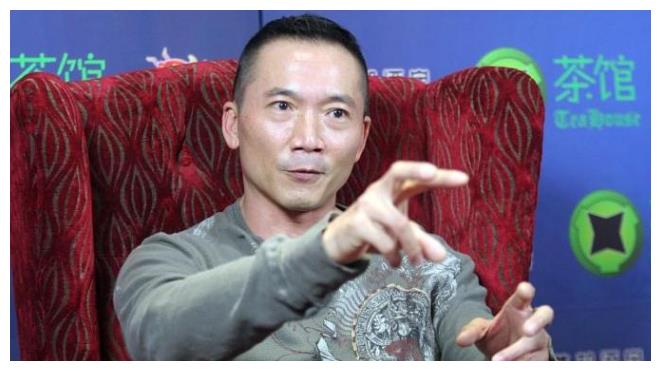 邹兆龙谈拍戏,很多年都演不红,刚演周星驰戏就被骂红了