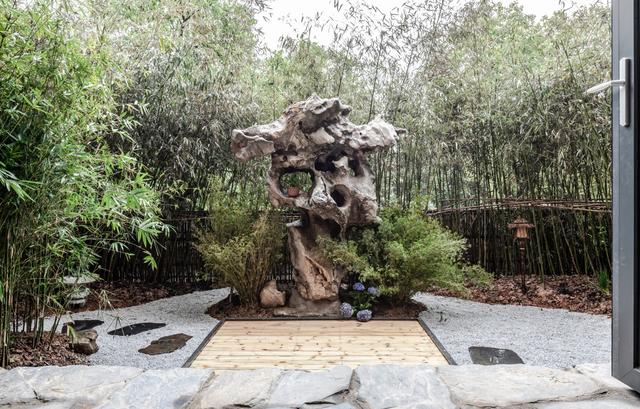 不顾妻子反对，他坚持买1层楼房，128㎡赠送60㎡庭院，装修后太美休闲区蓝鸢梦想 - Www.slyday.coM