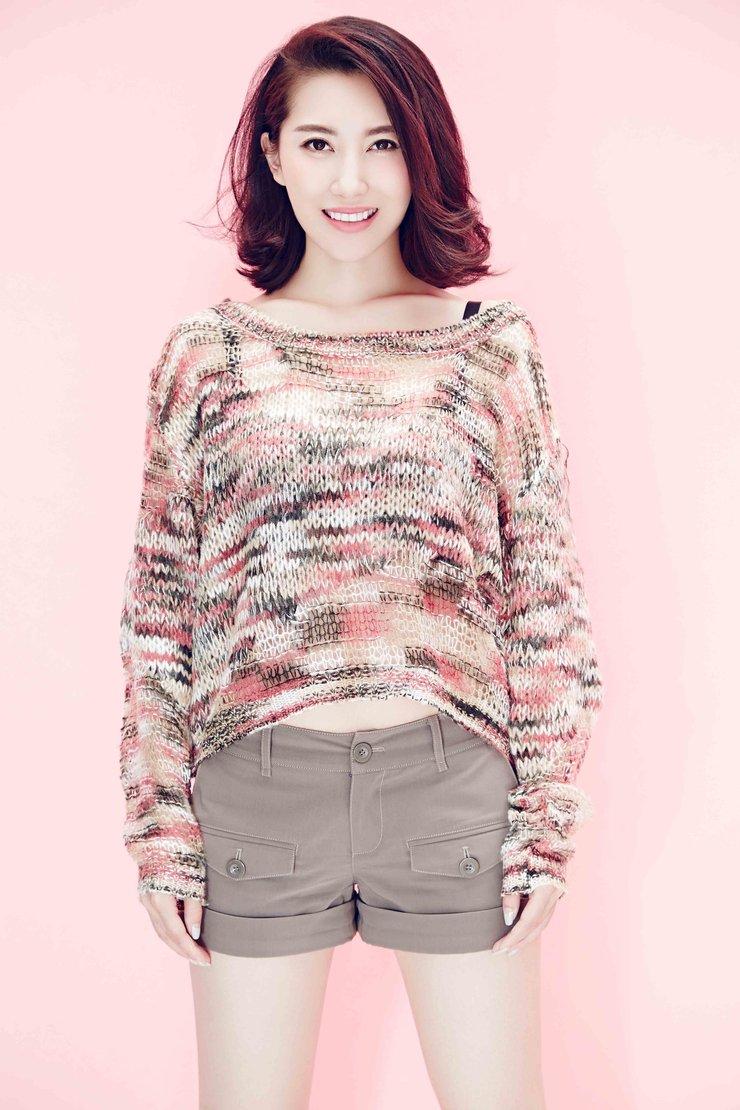 女演员殷旭,气质优雅,楚楚动人!__财经头条