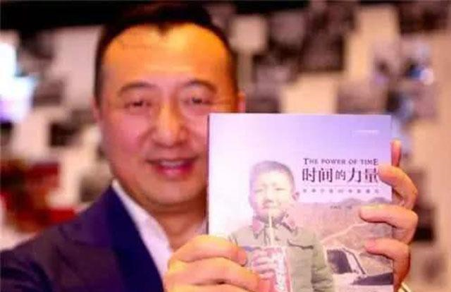 1979年,第一个在长城上喝可乐的中国人,如今过得怎么样?休闲区蓝鸢梦想 - Www.slyday.coM 1979年,第一个在长城上喝可乐的中国人,如今过得怎么样?休闲区蓝鸢梦想 - Www.slyday.coM