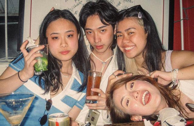 哈利本名庾翰睿,作为庾澄庆和伊能静的儿子,妥妥的星二代,按理来说