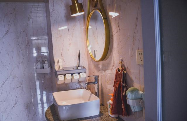 重庆网红波西米亚民宿，浪漫的江景房让人独享一线江景休闲区蓝鸢梦想 - Www.slyday.coM