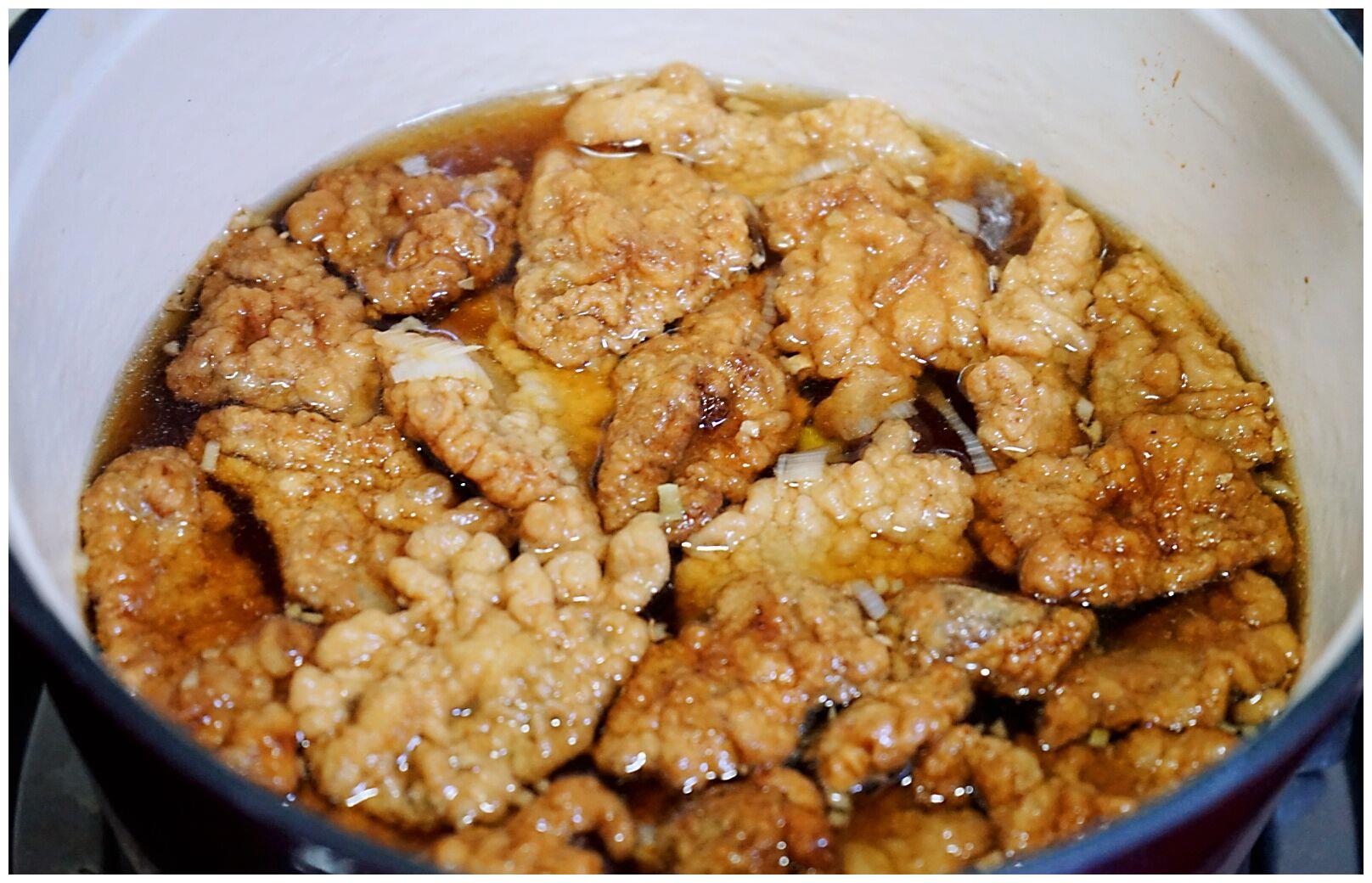 这道酥肉豆腐汤咸香顺滑香而不腻满足你对营养鲜汤的所有要求