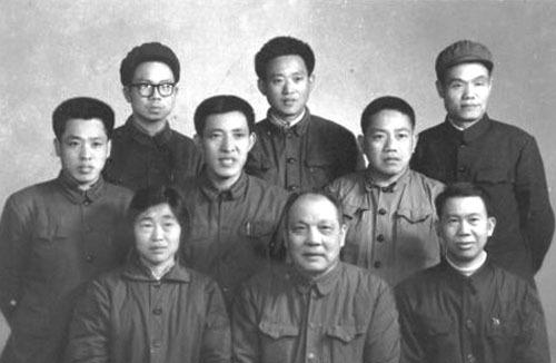 他曾是国民党一名军医,后被我军俘虏,建国后没想到当了部长休闲区蓝鸢梦想 - Www.slyday.coM 他曾是国民党一名军医,后被我军俘虏,建国后没想到当了部长休闲区蓝鸢梦想 - Www.slyday.coM