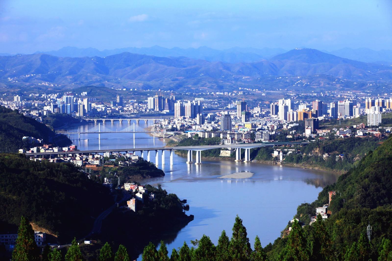 安康市9县2镇顺利通过国家卫生乡镇(县城)周期复审