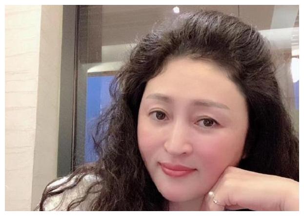 周洁琼孙妈妈"年轻照"|周洁琼|母亲|女团_新浪新闻