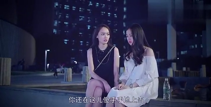 晨晨学倪瑾被发现,倪瑾一记捧脸杀:跟我比,你还是朵白莲花呢!